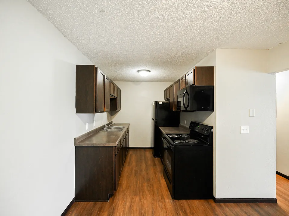 832 21st Ave SE #21