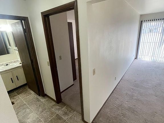 2nd image of 313 Higgins Dr #2