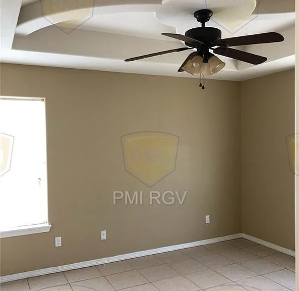 304 W Amy Dr #A — Photo 5
