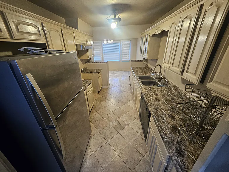 9018 Baseline Rd — Photo 10
