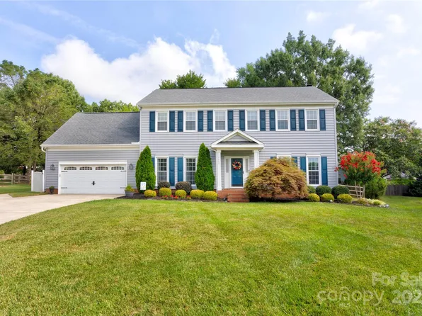 3860 Meadow Ridge Dr NW, Concord, NC 28027