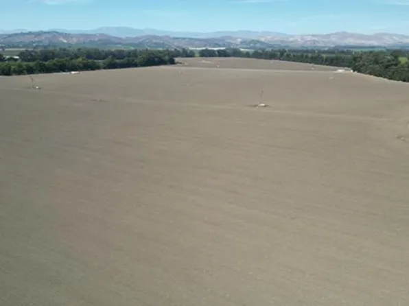 3425 Wright Rd, Camarillo, CA 93010