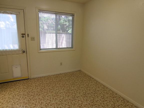 2nd image of 725 Whittier St #725