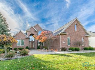 7725 Honeysuckle Dr, Maumee, OH