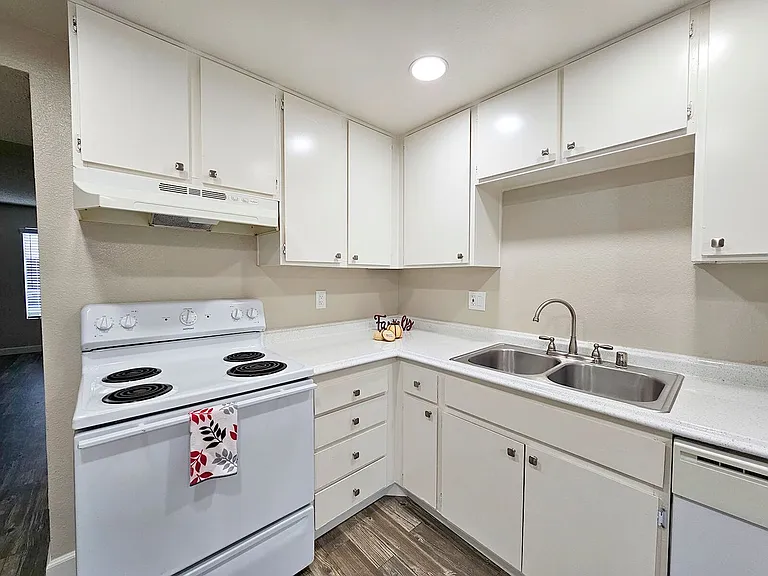 Shannonwoods Townhomes! — Photo 18
