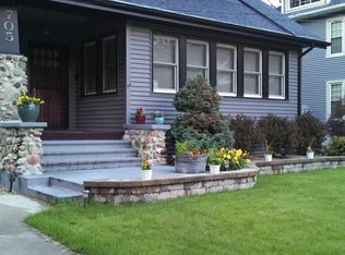 705 E Chamberlin St, Dixon, IL 61021