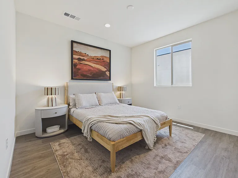 Solaterra Granada Hills — Photo 25