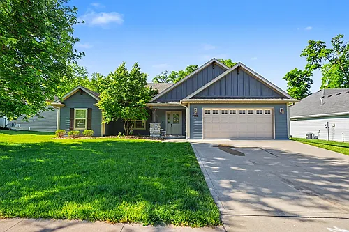 3106 Wisteria Ln Photo 1