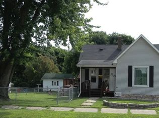 910 S Ottawa Ave, Dixon, IL 61021