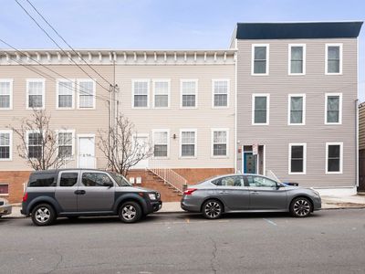 248 Pine St #B, Jersey City, NJ, 07304