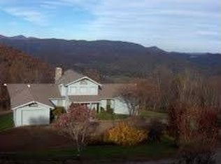 343 Falcon View Dr, Banner Elk, NC 28604