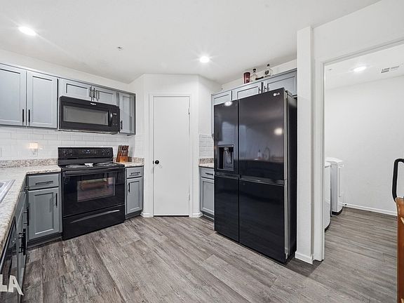 5th image of 7329 E 38th St
