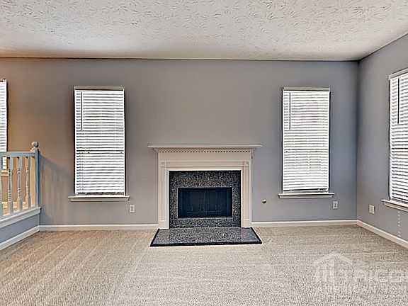 2nd image of 122 Carriage Lake Dr