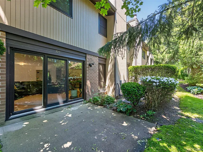 60 Wimbledon Dr #60 — Photo 30
