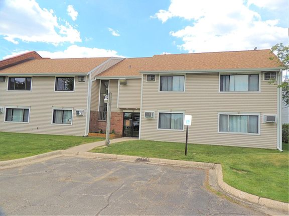 2nd image of 3800 Bayside Dr Unit 2