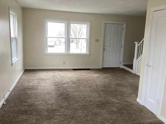 2nd image of 318 E Parkland Ave