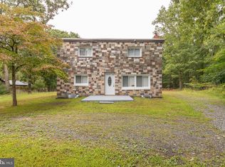 435 E Malaga Rd, Williamstown, NJ 08094