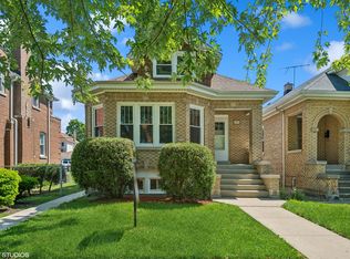 5941 W Newport Ave, Chicago, IL 60634