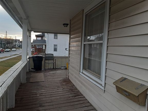 2nd image of 39 Endicott Ave