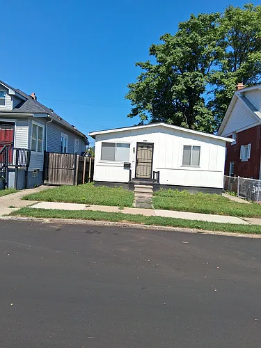3108 S Edsel St Photo 1
