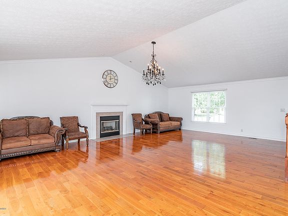 4th image of 7208 Orchard Lake Blvd