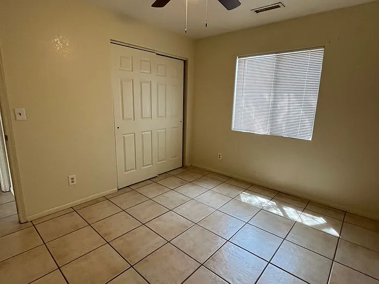 6068 N Peak Cir — Photo 14