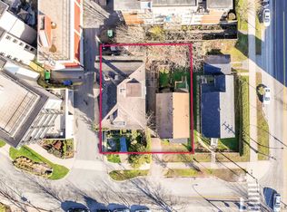 160 E 10th St #164, North Vancouver, BC V7L2C8