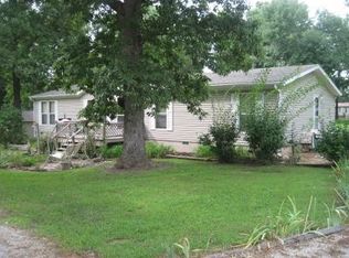 2411 Rr 2, Hermitage, MO 65668