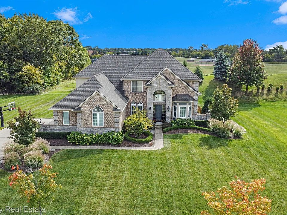 1st image of 52689 Trailwood Dr
