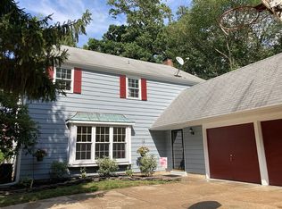 941 Locksley Ln, West Deptford, NJ 08096