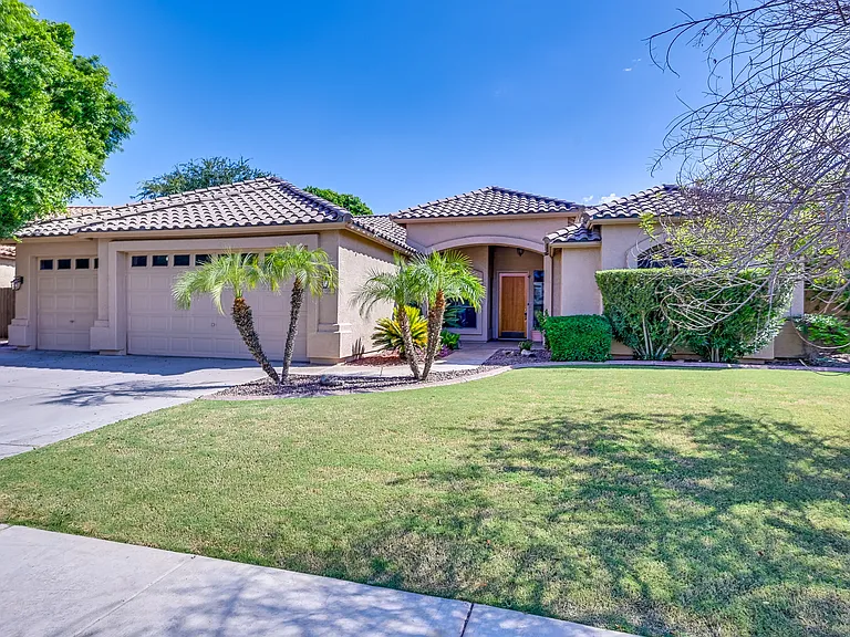 1681 W Crescent Way — Photo 9