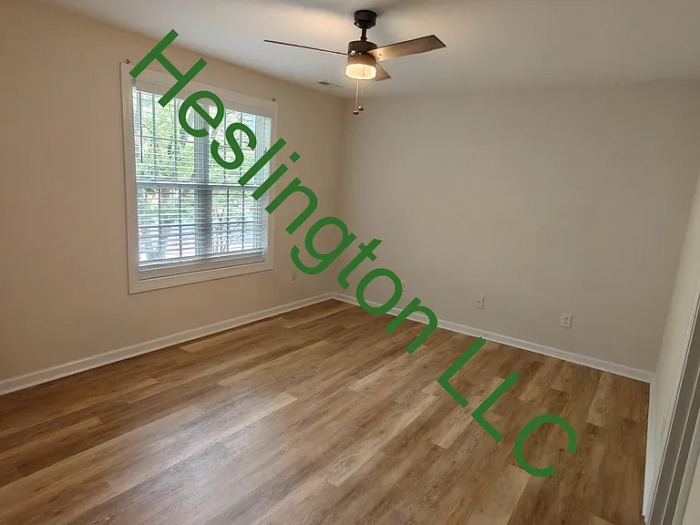205 Sir William Ln — Photo 9