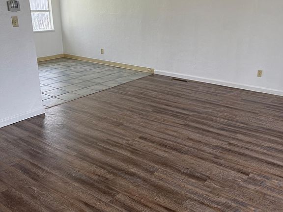 5th image of 1605 Ponderosa Dr