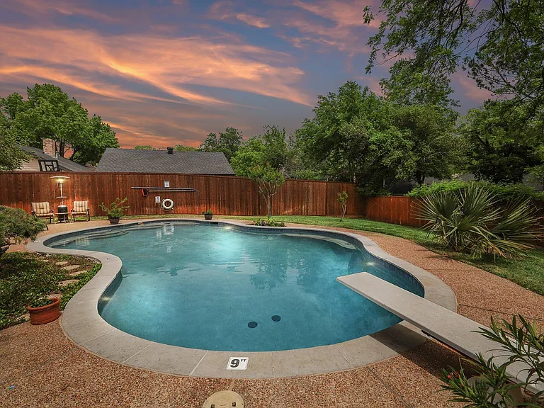 568 Sellmeyer Ln — Photo 38