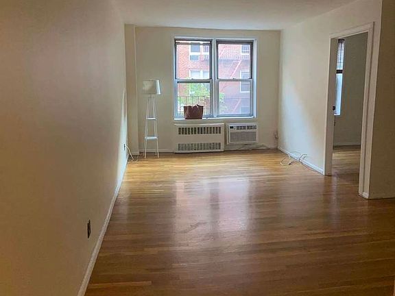 4th image of 25 W 13th St APT 2SN