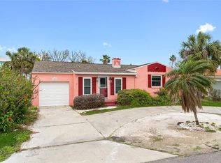 15909 1st St E, Redington Beach, FL 33708