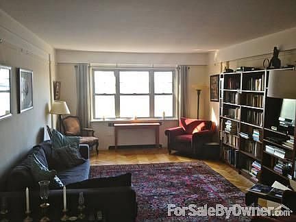 2nd image of 160 Cabrini Blvd APT 82