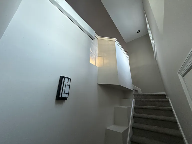 337 Wimbledon Chase #H — Photo 2