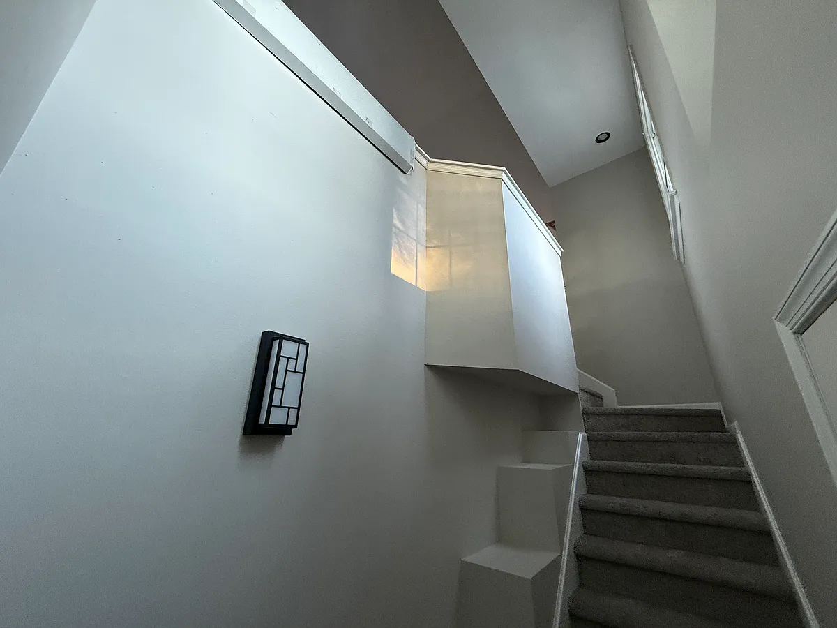 Building Photo - 337 Wimbledon Chase #H
