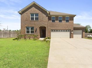 12376 N Chestnut Hills Dr, Conroe, TX 77303