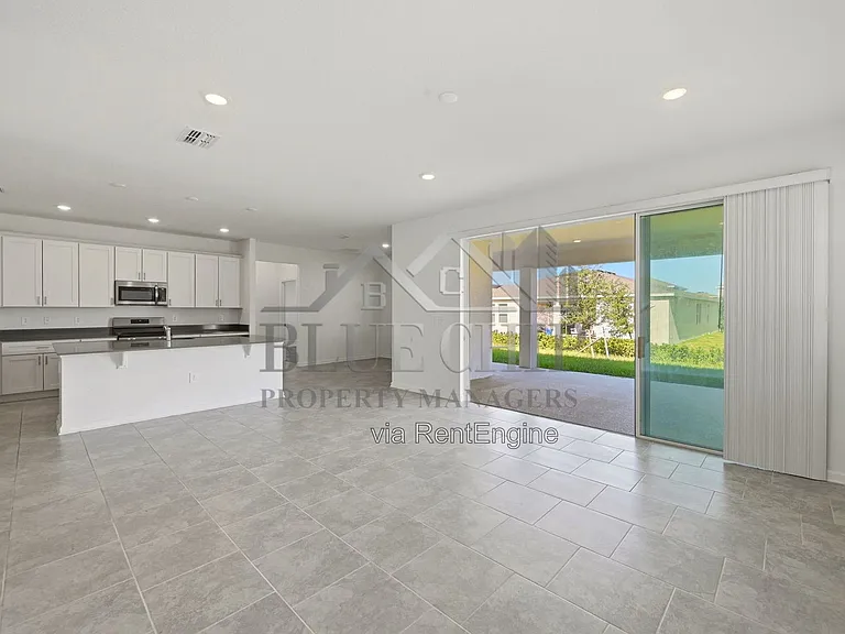 1972 Winnie Ct — Photo 11