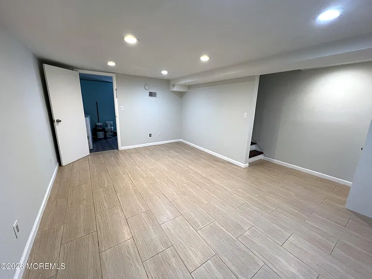 317-325 Bath Ave #15 — Photo 20
