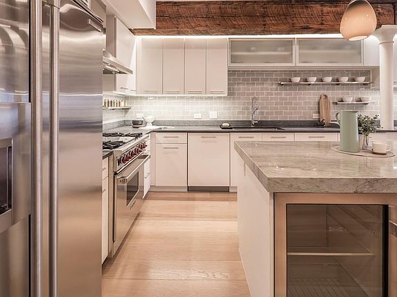 3rd image of 1154 Washington St #3/1A