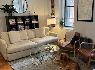 1551 N Wells St APT 2R, Chicago, IL 60610