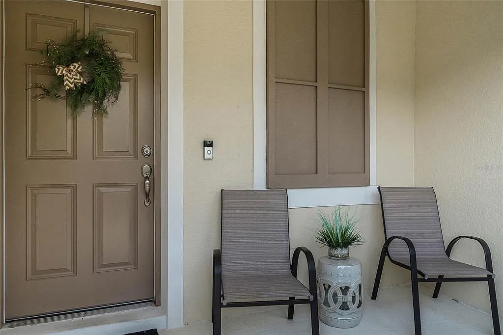 3 bed, 2.5 bath, 1567 sqft, $2,350 — Photo 3