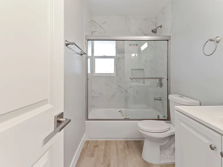 3556 W 113th St — Photo 23