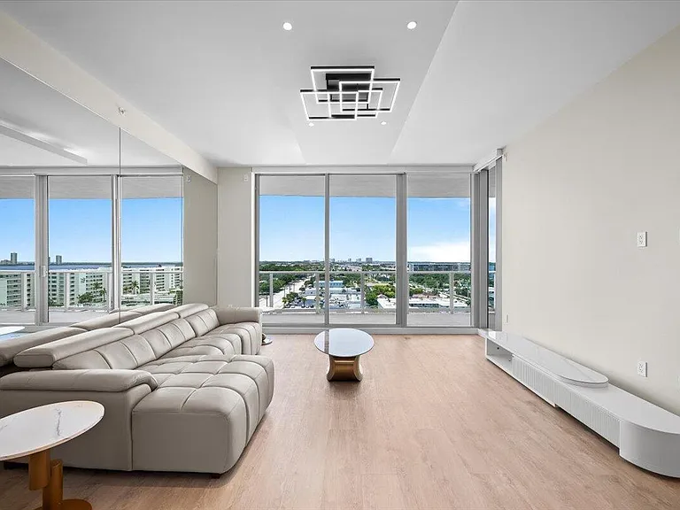 220 Lake Shore Dr #917 — Photo 14