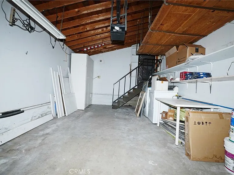 2615 Manhattan Ave — Photo 40