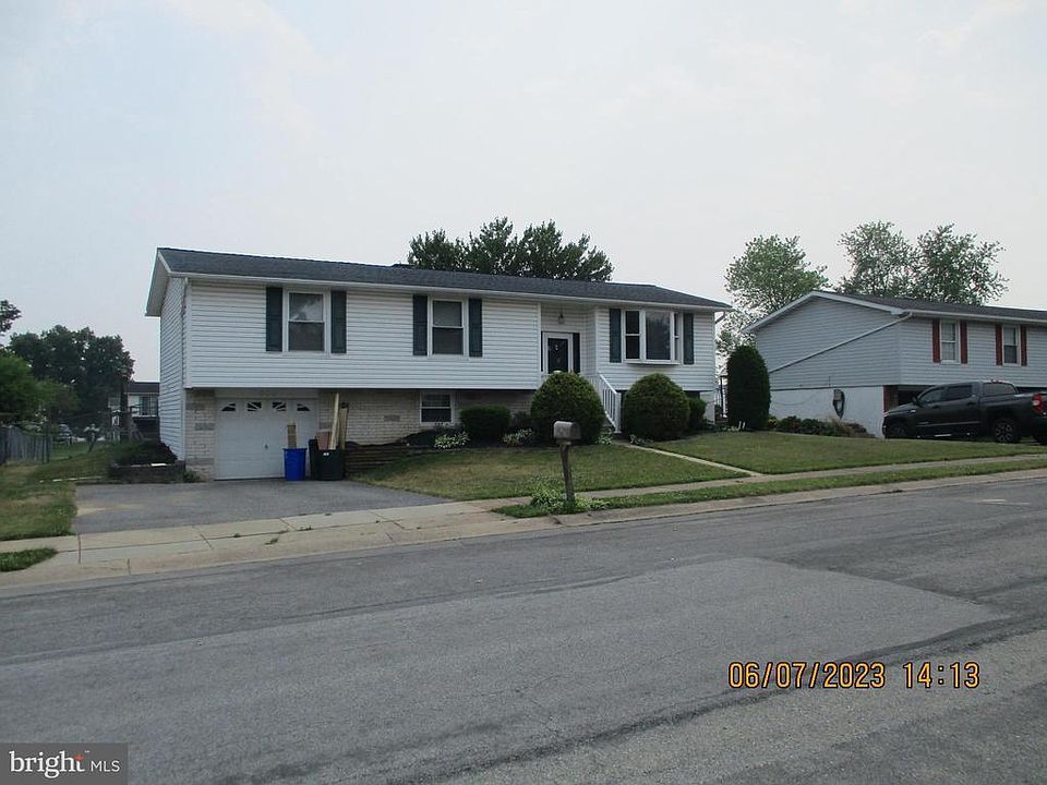 1st image of 308 Elmwood Dr