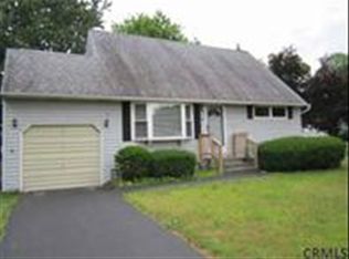 98 Locust Park, Colonie, NY 12205